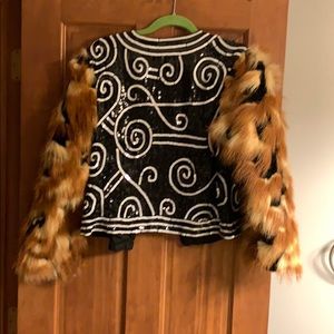 Custom sequin body fur sleeve shirt